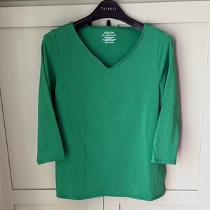 NWT Chico's Vibrant Green 3/4 Length Shirt Sleeve Touch of Cool Top SZ 1 (8-10)